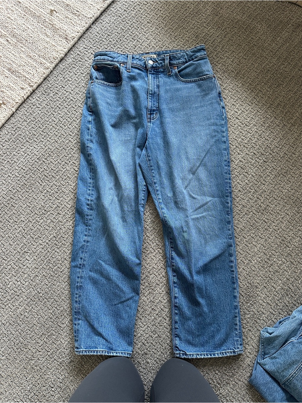 Madewell “Curvy 90’s straight crop” Size 30